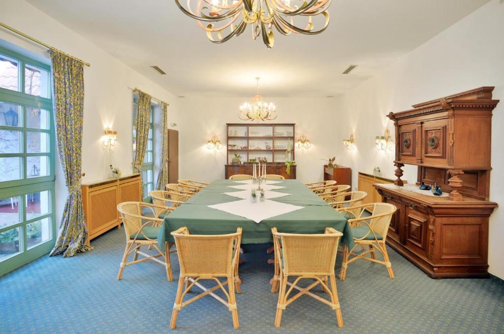שמלקלדן Stadthotel Patrizier מראה חיצוני תמונה